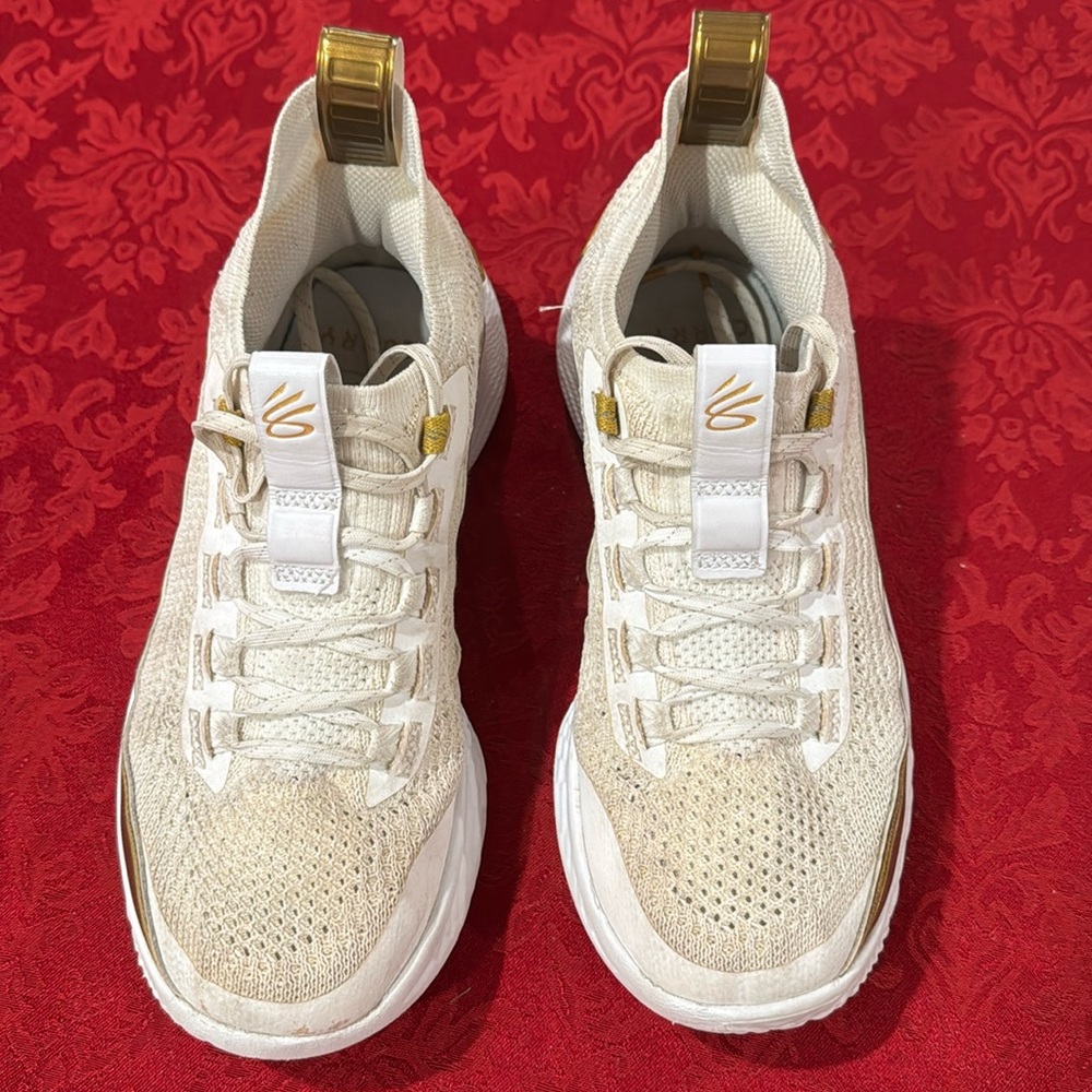Under Armour Curry Flow, white and gold, boys size 6.5. Used